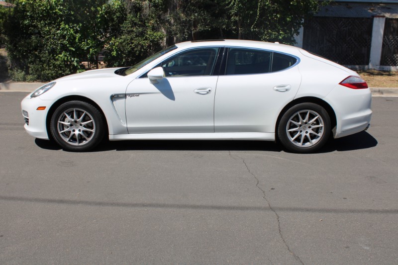 2013 Porsche Panamera S Hybrid