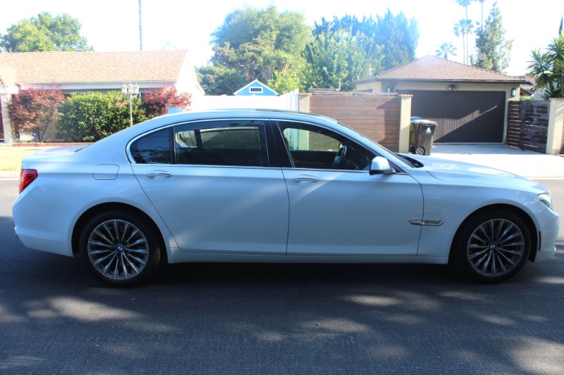 2011 BMW 7 Series 750i
