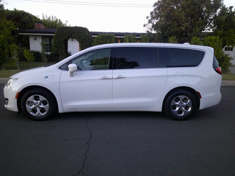 2018 Chrysler Pacifica Hybrid