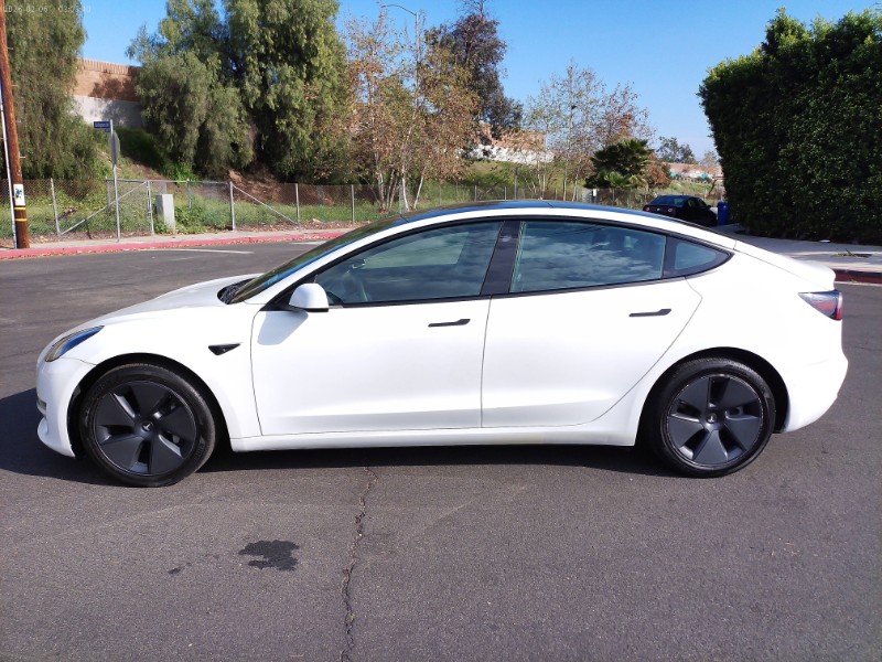 2022 Tesla Model 3 Base