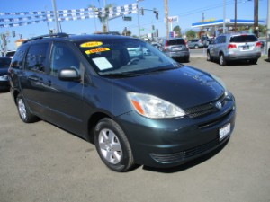 2005 Toyota Sienna Photo