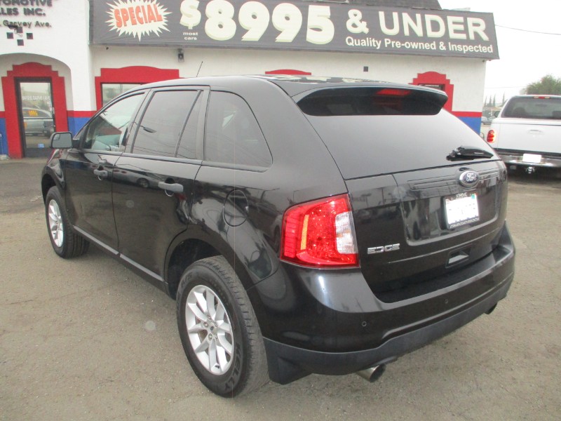 2014 Ford Edge SE's photo