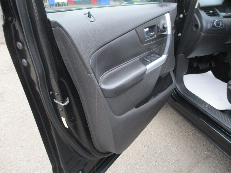 2014 Ford Edge SE - Photo 12