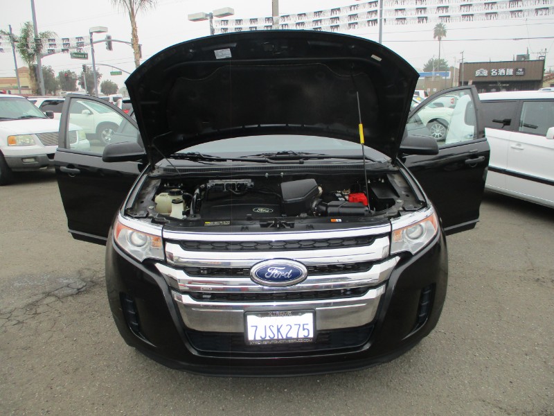 2014 Ford Edge SE - Photo 16