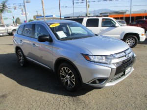 2017 Mitsubishi Outlander Photo