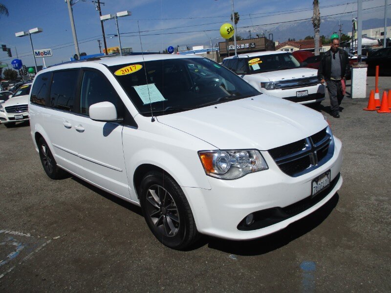 2017 Dodge Grand Caravan Photo