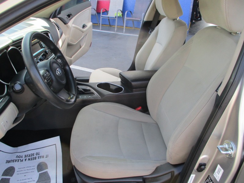 2014 Kia Optima LX - Photo 13