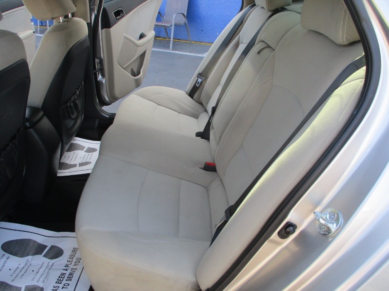 2014 Kia Optima LX - Photo 10