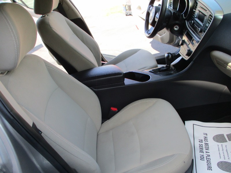 2014 Kia Optima LX - Photo 7