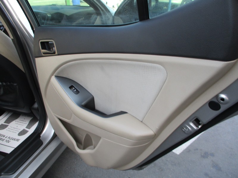 2014 Kia Optima LX - Photo 8