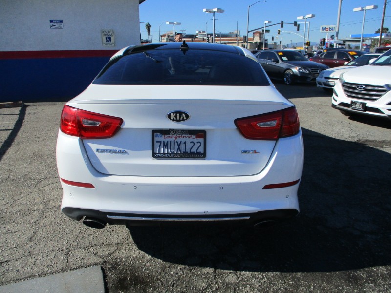 2015 Kia Optima SXL's photo