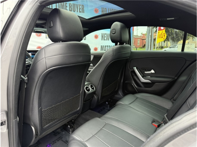 large picture of 2019 Mercedes-Benz A-Class