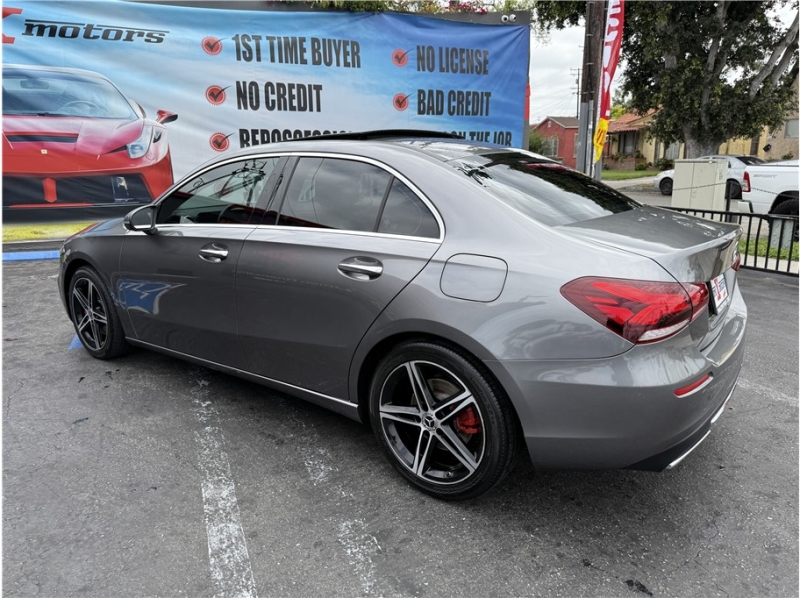 large picture of 2019 Mercedes-Benz A-Class