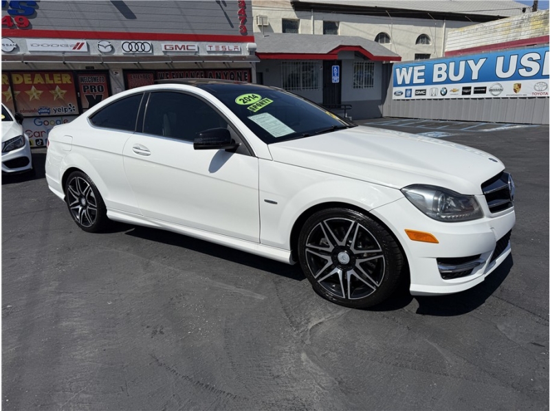 large picture of 2014 Mercedes-Benz C-Class