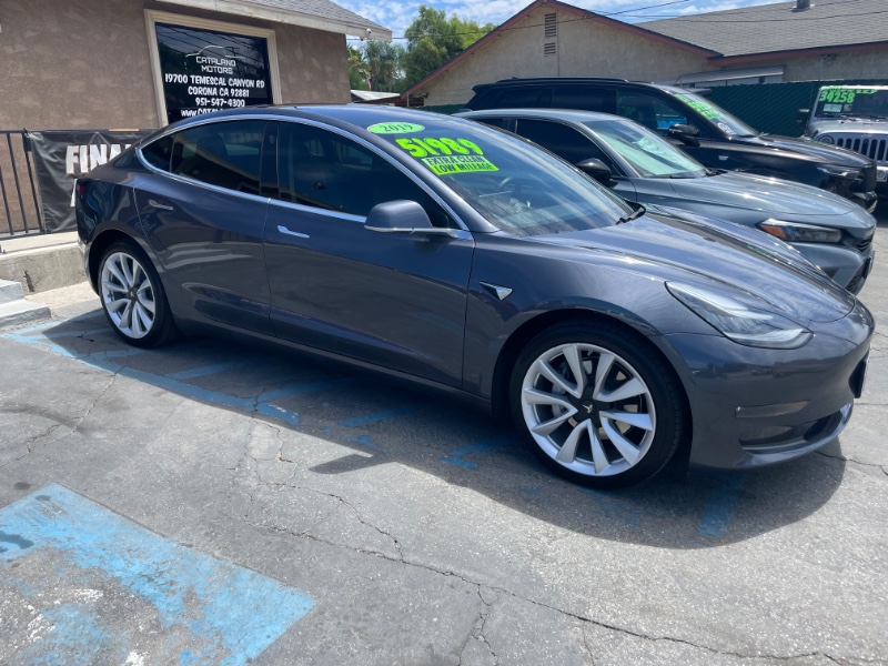 2019 Tesla Model 3 Photo