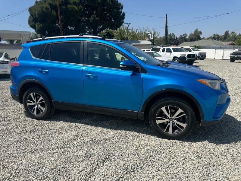 picture of 2018 Toyota RAV4