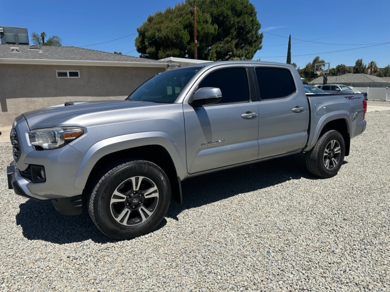 picture of 2016 Toyota Tacoma