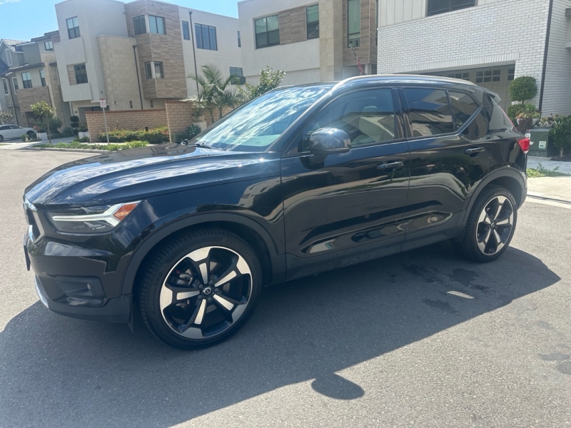 2021 Volvo XC40