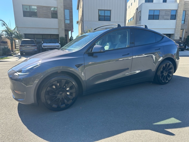 picture of 2023 Tesla Model Y