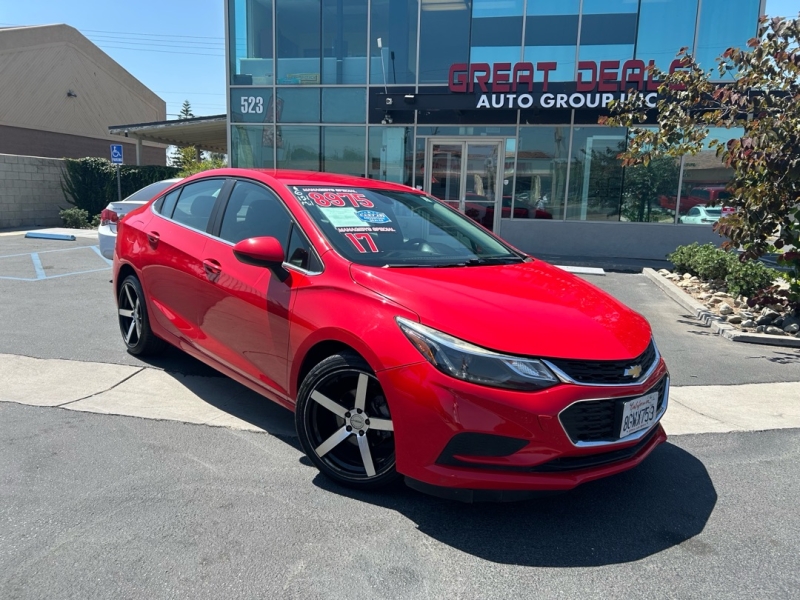picture of 2017 Chevrolet Cruze