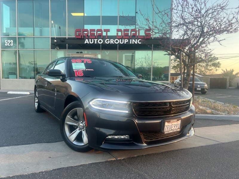 2016 Dodge Charger SXT RWD