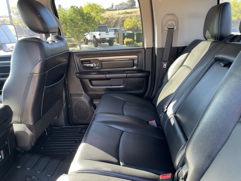 large picture of 2018 Ram 2500