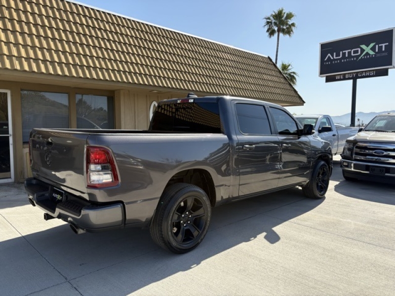 large picture of 2022 Ram 1500