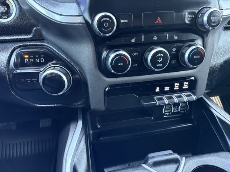 large picture of 2022 Ram 1500