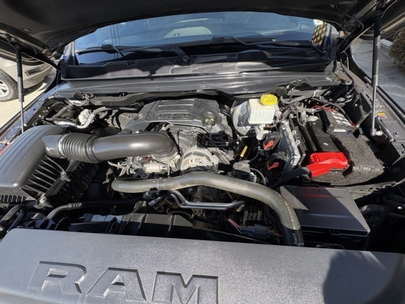 large picture of 2022 Ram 1500