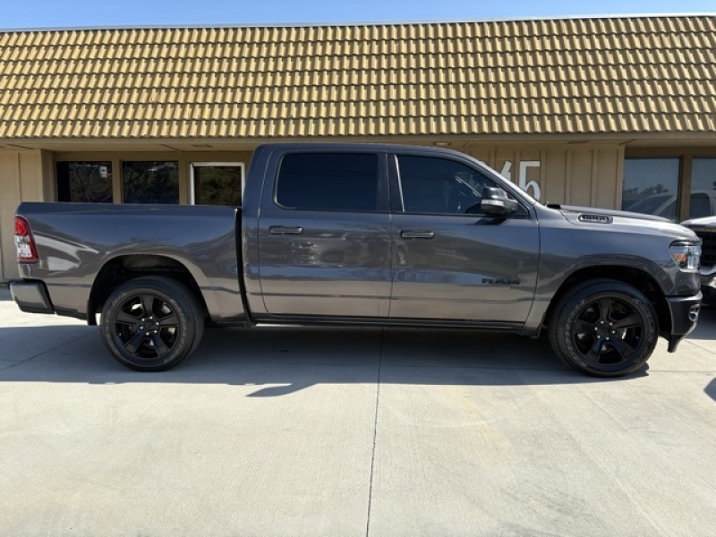 large picture of 2022 Ram 1500