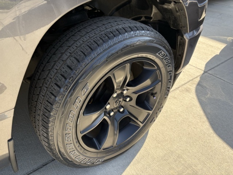 large picture of 2022 Ram 1500