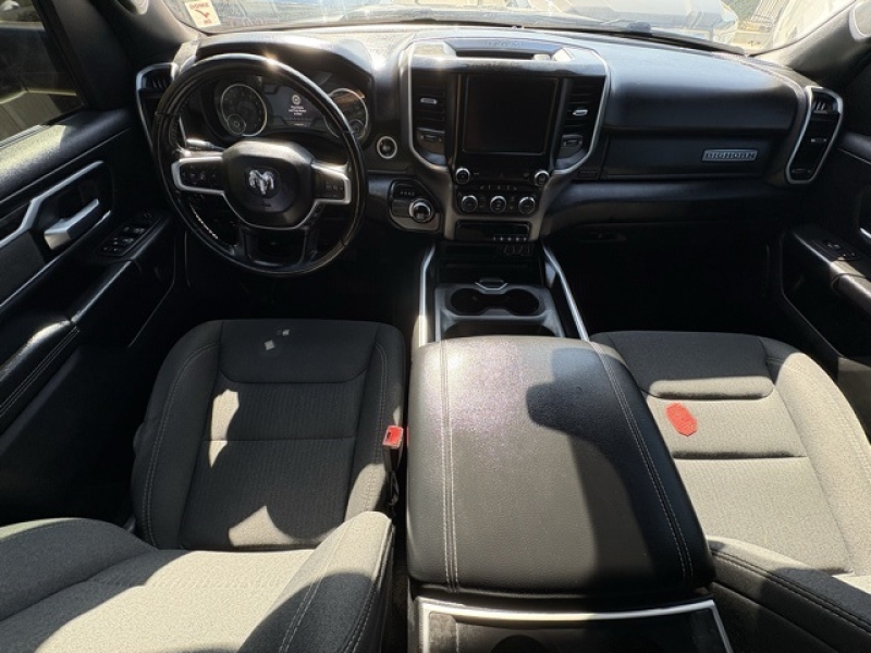 large picture of 2022 Ram 1500