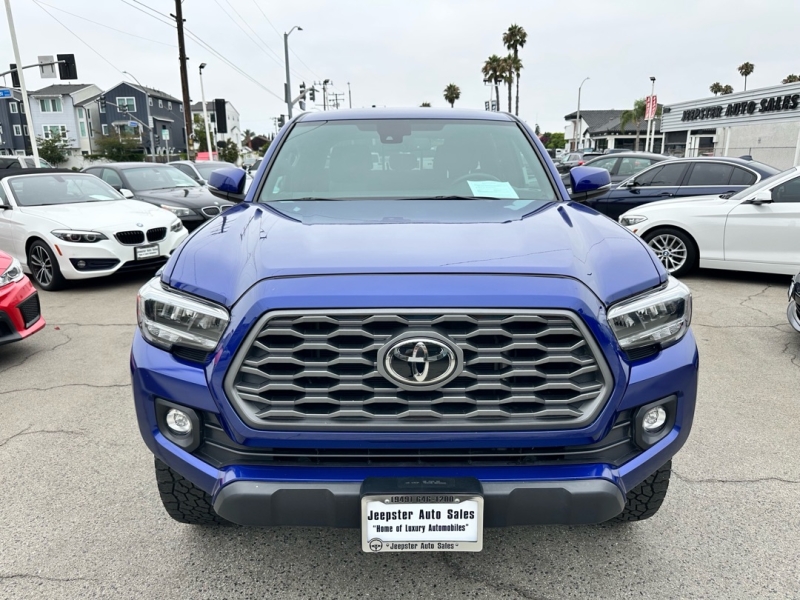 2023 Toyota Tacoma TRD Off-Road 4x4 photo 2