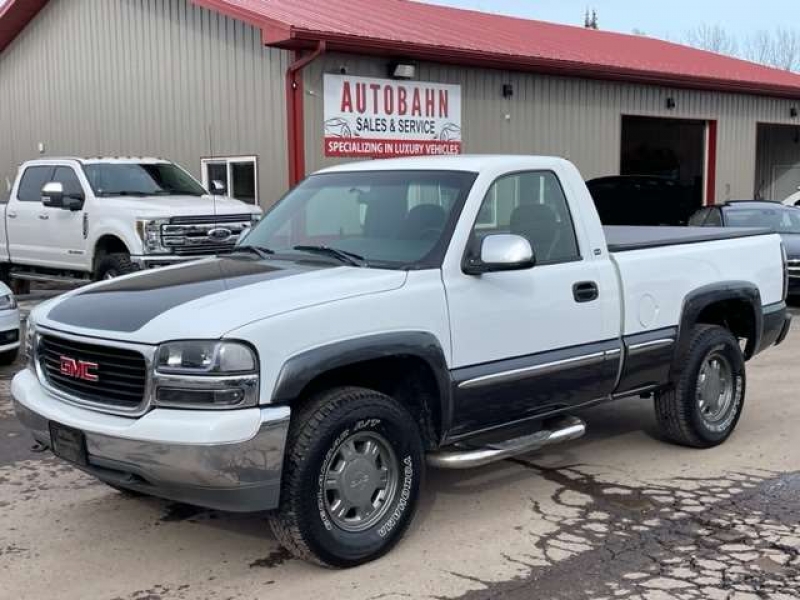 2000 Gmc Sierra 1500 Sl Autobahn Sales And Service LLC in Hermantown, MN