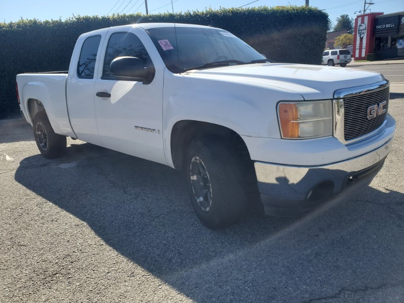 White - Summit White 2007 GMC Sierra 1500 Pickup Truck Rear-Wheel Drive 4-Speed Automatic