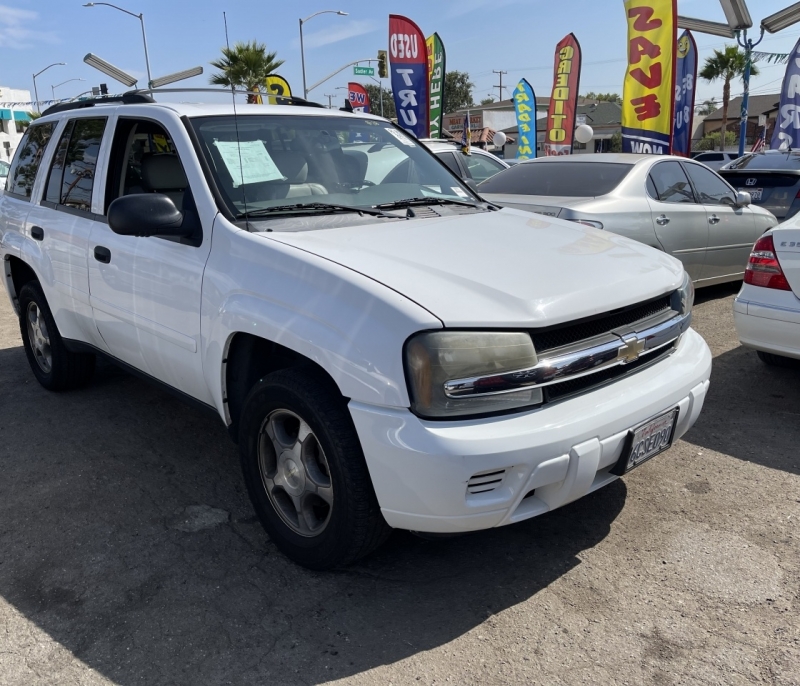 2007 white trailblazer