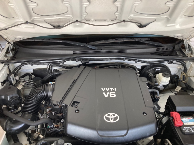 large picture of 2013 Toyota Tacoma