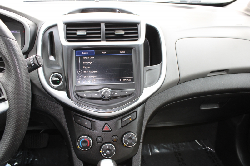 2020 Chevrolet Sonic LT photo 13