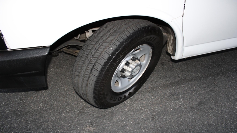 2015 Chevrolet Express 3500 photo 15