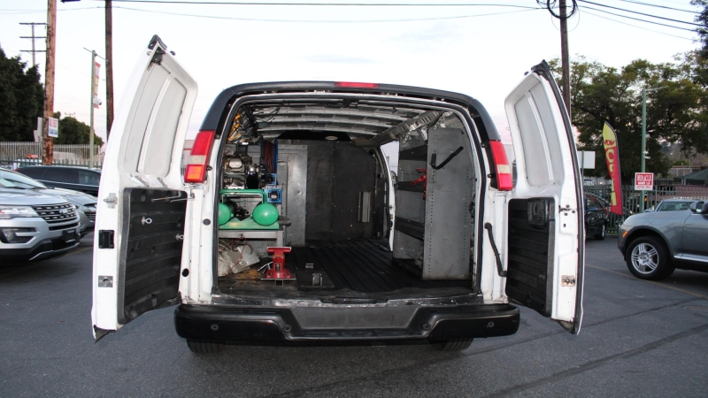 2015 Chevrolet Express 3500 photo 8