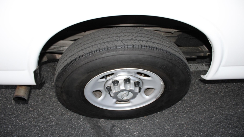 2015 Chevrolet Express 3500 photo 16