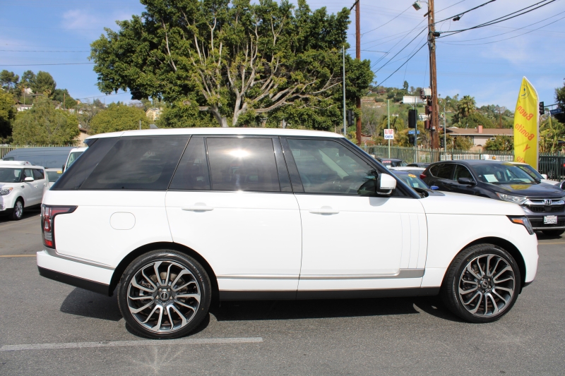 large picture of 2016 Land Rover Range Rover