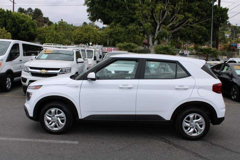 2021 Hyundai Venue SE photo 6