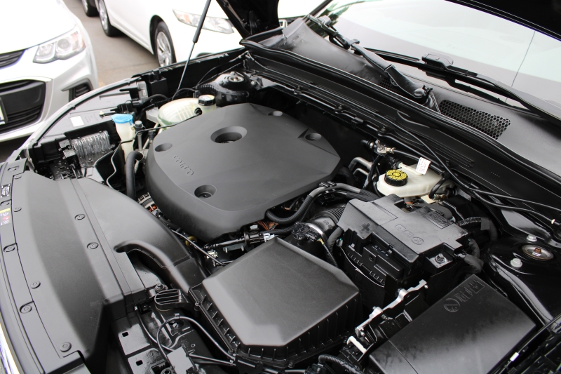 2022 Volvo XC40 Momentum photo 20