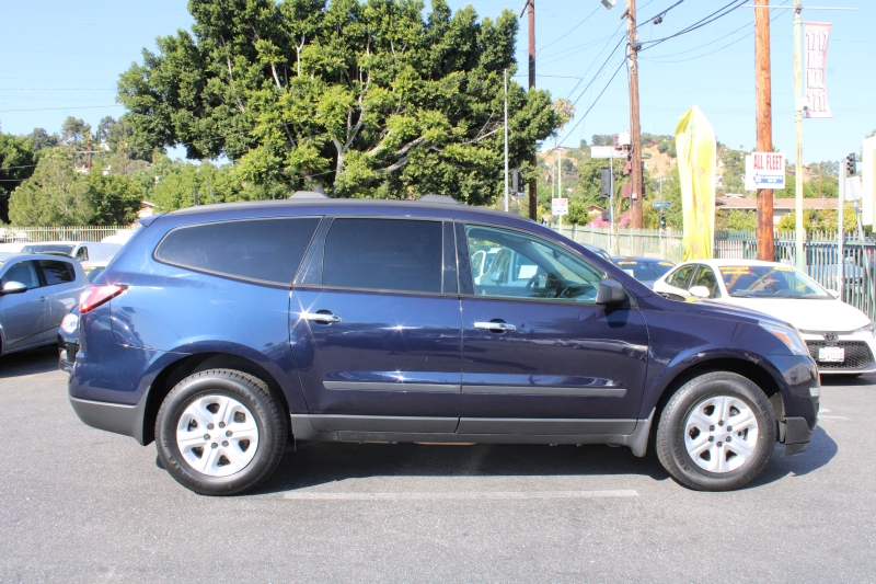 2015 Chevrolet Traverse LS photo 12