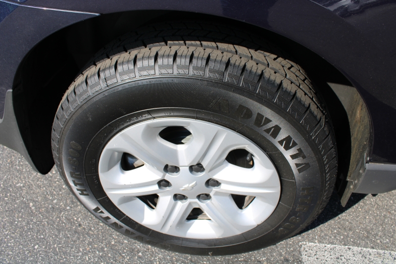 2015 Chevrolet Traverse LS photo 16