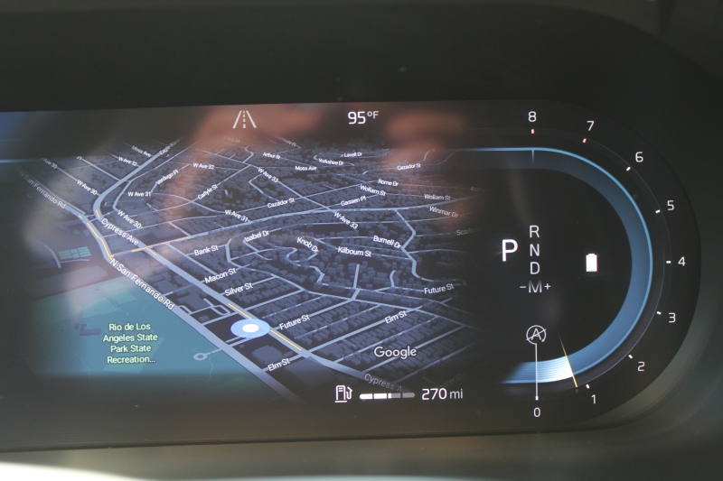 2022 Volvo XC60 B5 Momentum photo 19