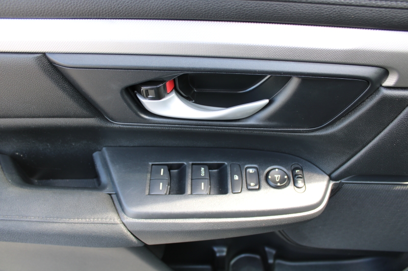 2022 Honda CR-V LX photo 11