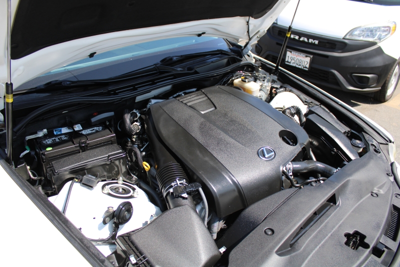 2014 Lexus IS 250 photo 21