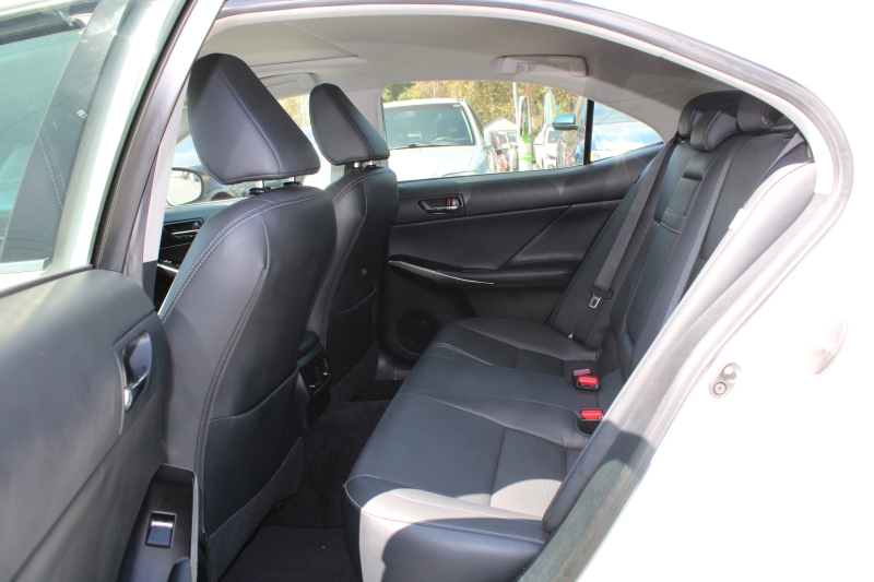 2014 Lexus IS 250 photo 9